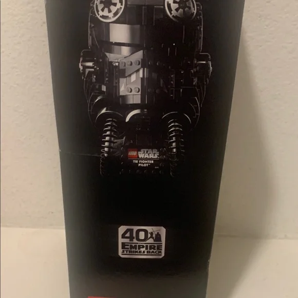 LEGO Star Wars Black Helmet Model - Picture 2 of 4